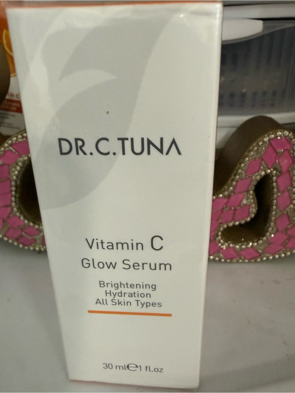Farmasi Vitamin C Glow Serum – White with Pink Accent